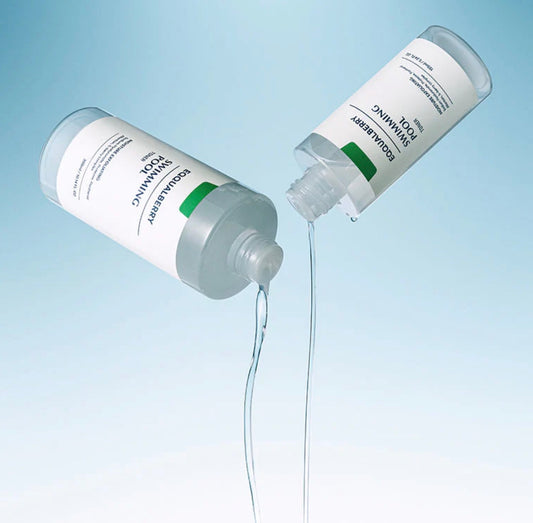 Tónico exfoliante suave con ácido hialurónico y bayas.