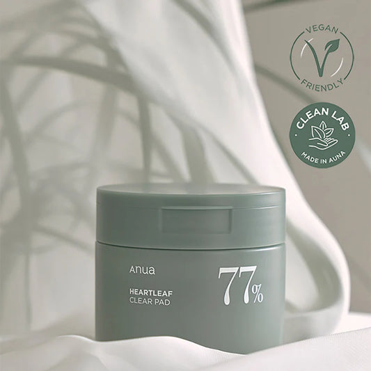 Textura del Anua Heartleaf 77% Clear Pad – disco con lado texturizado para exfoliación suave.