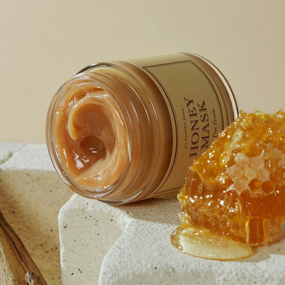 Honey Mask de I’M FROM con miel, propóleo y aceites nutritivos para piel luminosa.