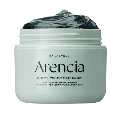 Serum Arencia Holy Hyssop Serum 30 en botella de cristal sobre fondo claro.