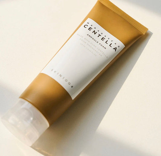 Textura espumosa del limpiador SKIN1004 Centella